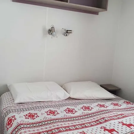 Camping L'Enclave Mobil-Home Estavar Esterno foto