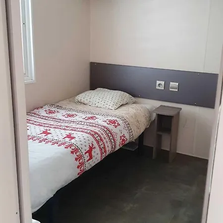 Camping L'Enclave Mobil-Home Estavar Esterno foto